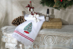 6'LI KOZALAK KOKU TAŞI/ÇAM AĞAÇ NAKIŞLI HAVLU 50x75 cm KUTULU SET BEYAZ - 4