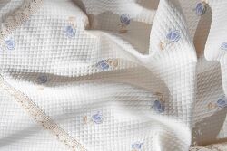 BONİSSA DANTELLİ PİKE-YATAK ÖRTÜSÜ 240x250 KREM-MAVİ - 4