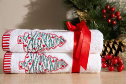 İKİLİ 45X70 cm ÇAM AĞAÇ NAKIŞLI HAVLU BEYAZ-KIRMIZI - 3