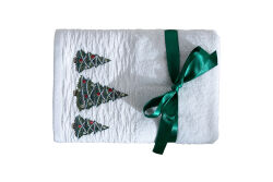 İKİLİ 45X70 cm ÇAM AĞAÇ NAKIŞLI HAVLU BEYAZ-K.YEŞİL - 2