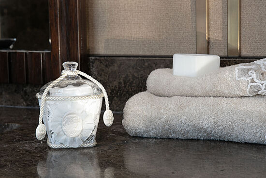 İRİNA BANYO SET KREM (SIVI SABUNLUK-DIS FIRCALIK-PAMUKLUK)