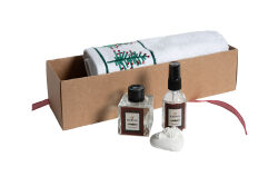 ODA KOKUSU/ÇAM AĞACI NAKIŞLI HAVLU 45x70 cm KUTULU SET BEYAZ - HOME SWEET HOME