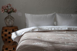 WİNDED PİKE- YATAK ÖRTÜSÜ ÇK. 240X250 CM TAŞ - HOME SWEET HOME