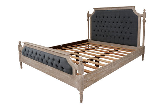 YATAK+2 KOMODİN 173x213x130cm